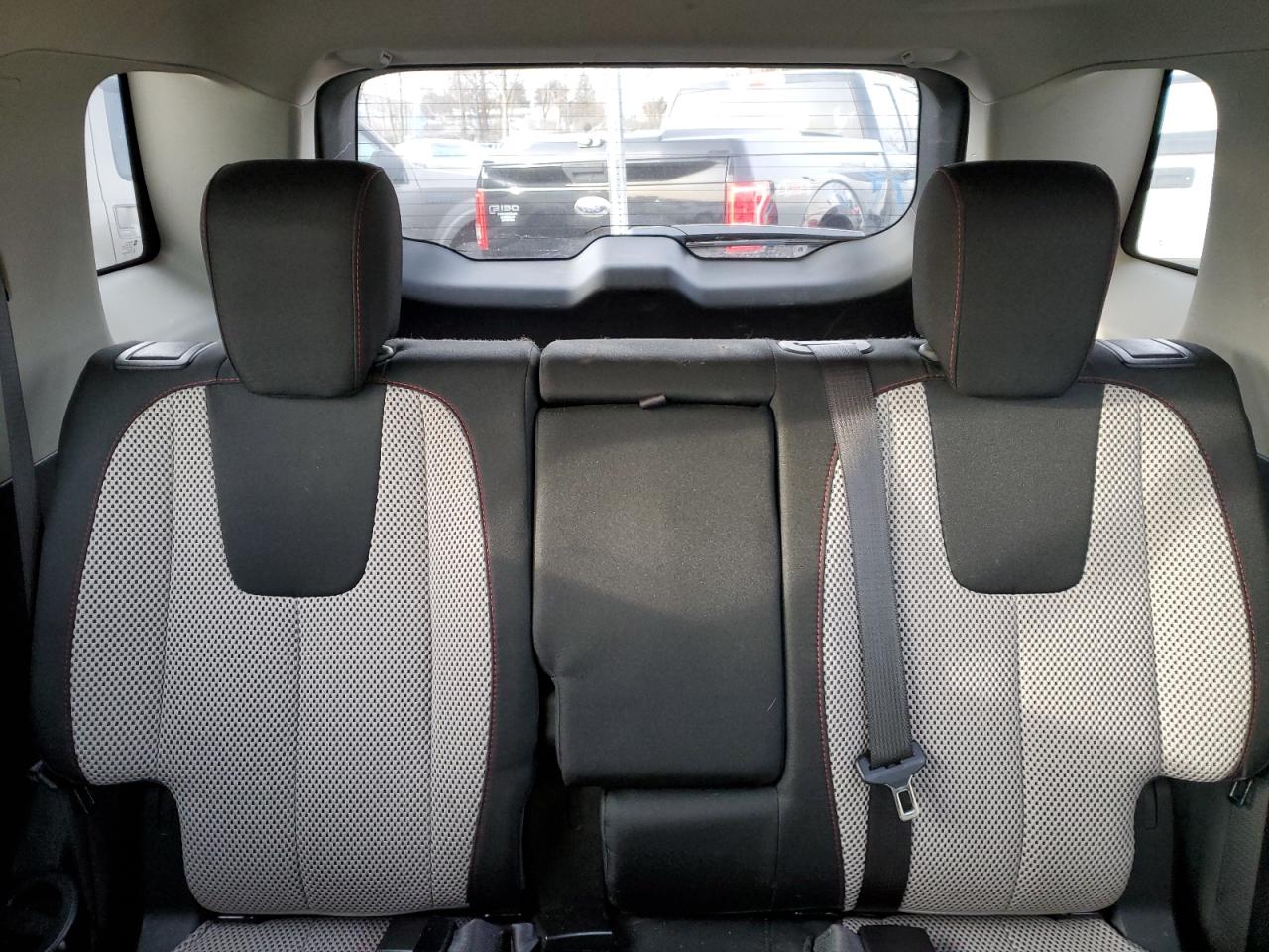 2016 GMC Terrain - Image 10