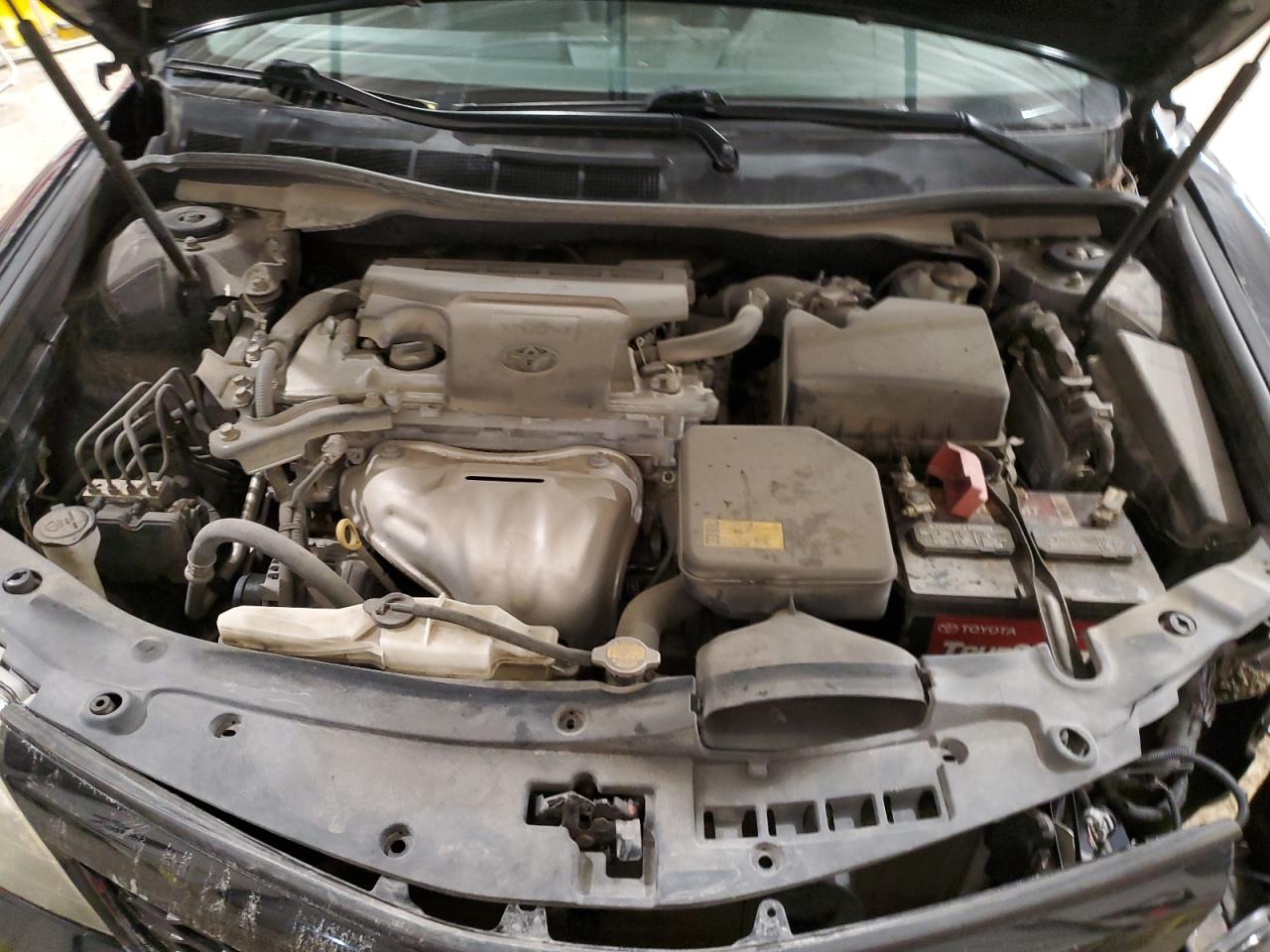 2014 Toyota Camry - Image 11