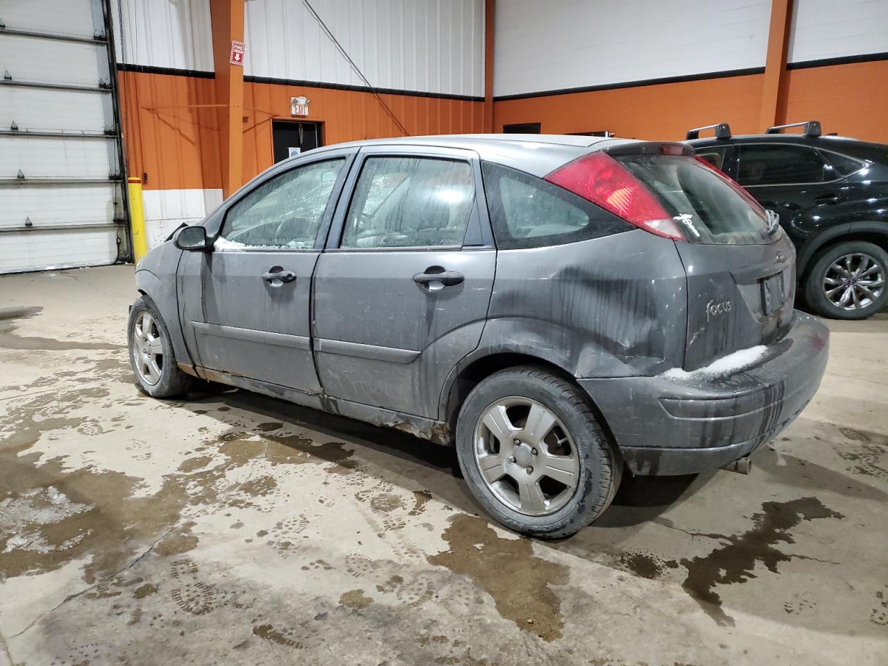 2003 Ford Focus - Image 2