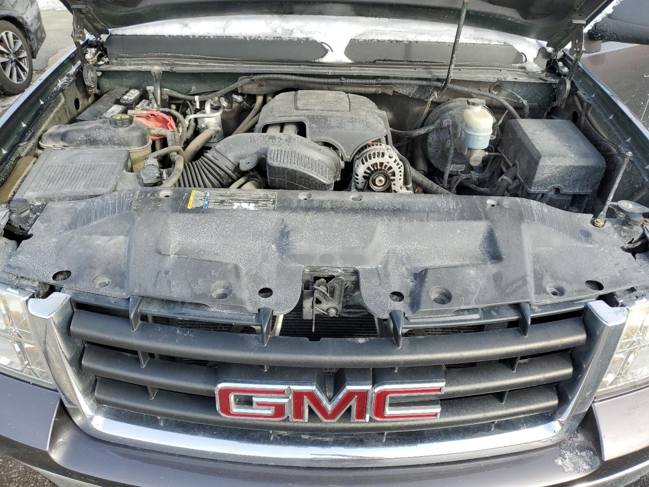 2011 GMC Sierra - Image 11