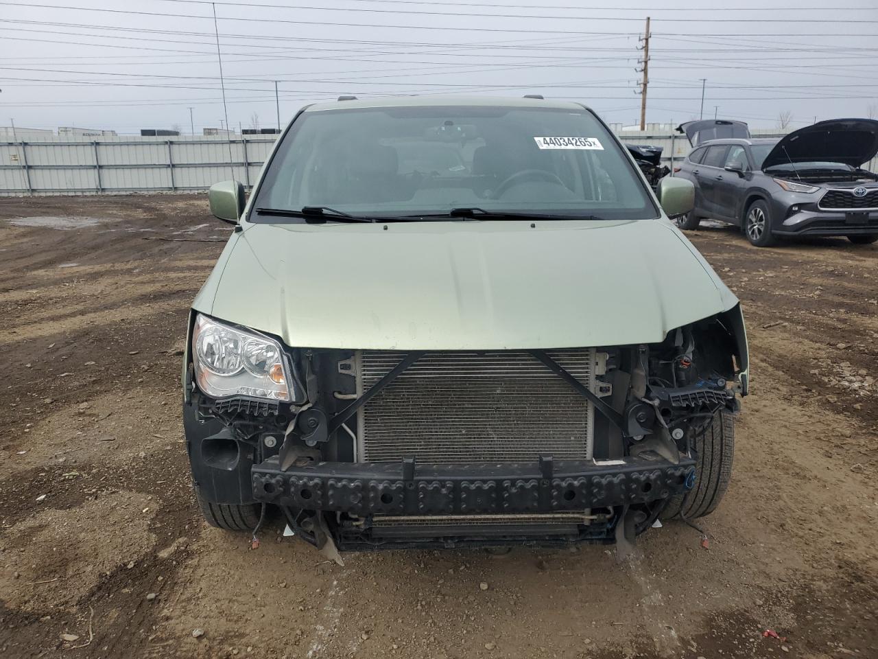 2018 Dodge Caravan - Image 5