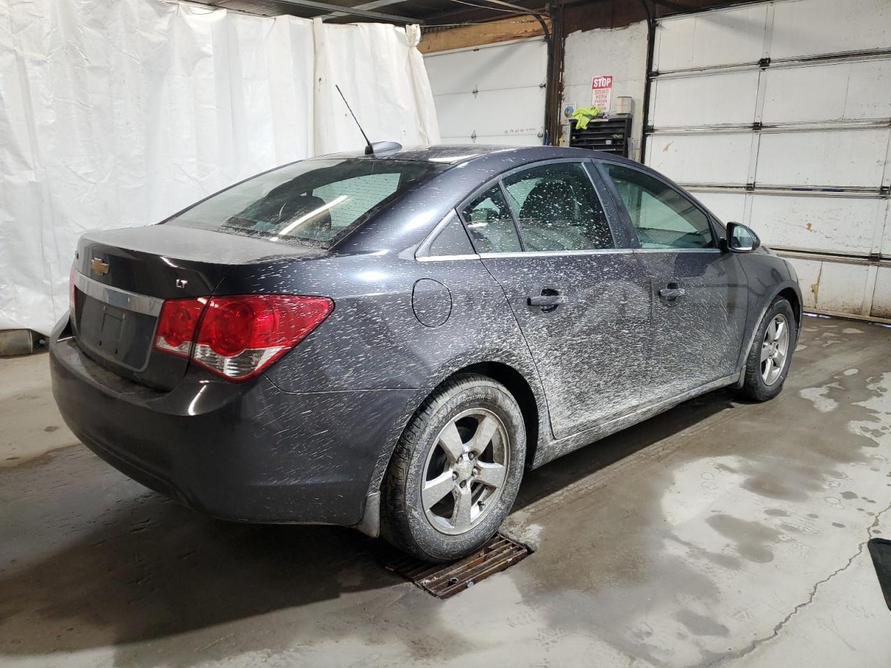 2016 Chevrolet Cruze - Image 3
