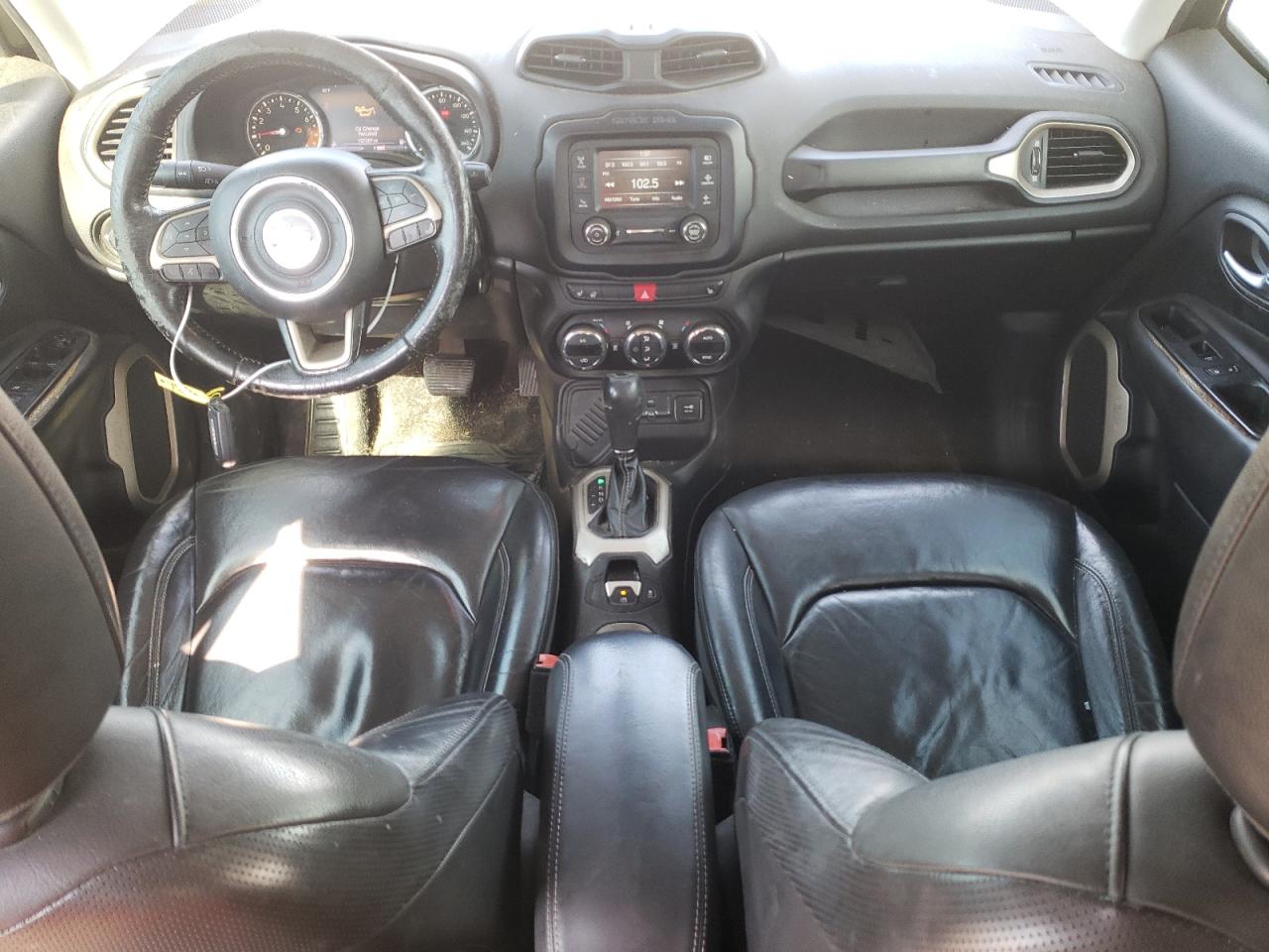 2016 Jeep Renegade - Image 8