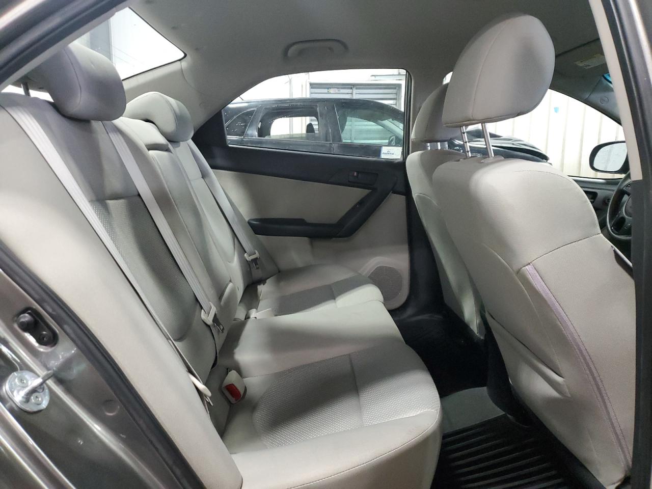 2012 Kia Forte - Image 10