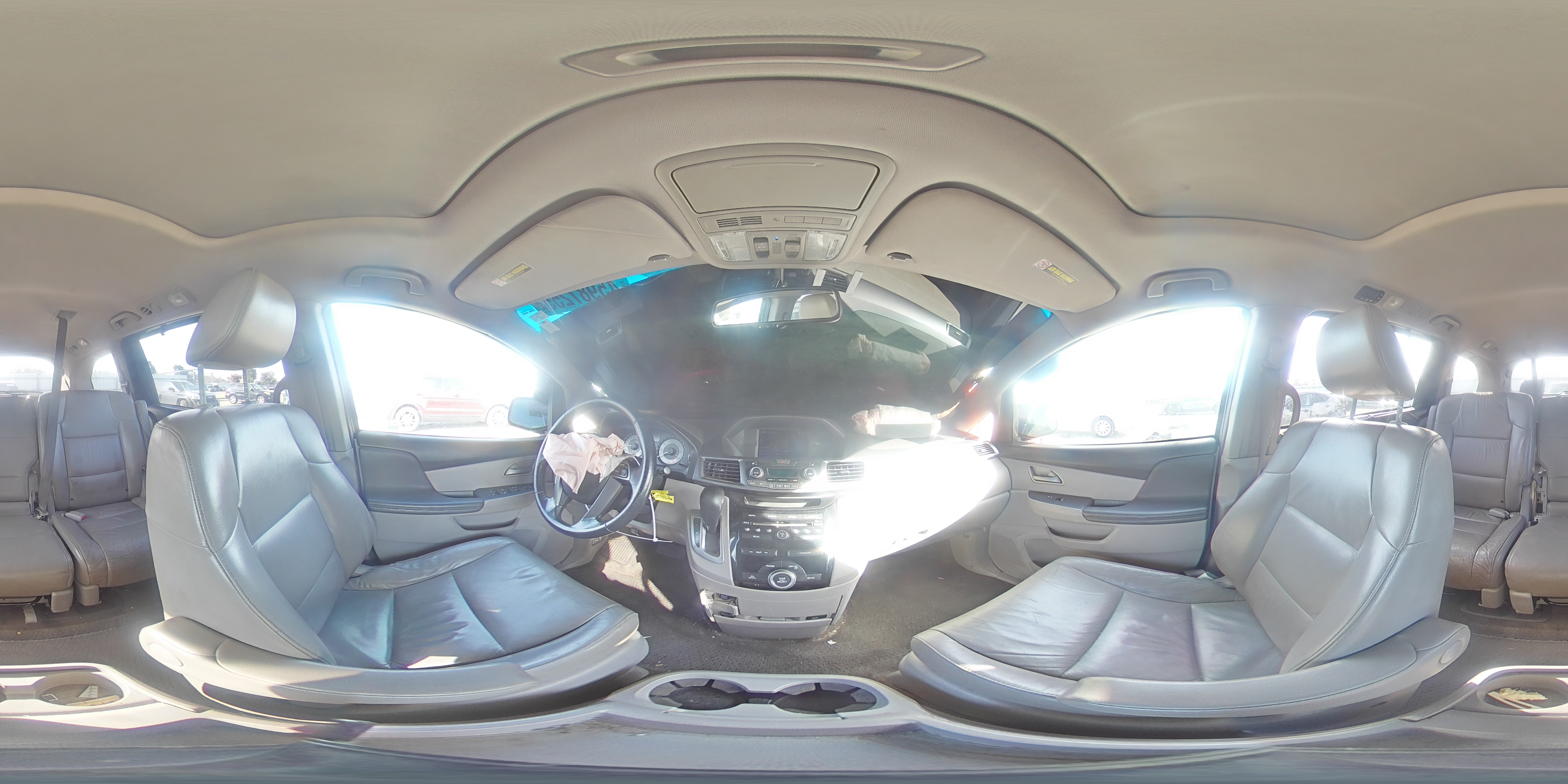 2012 Honda Odyssey - Image 12