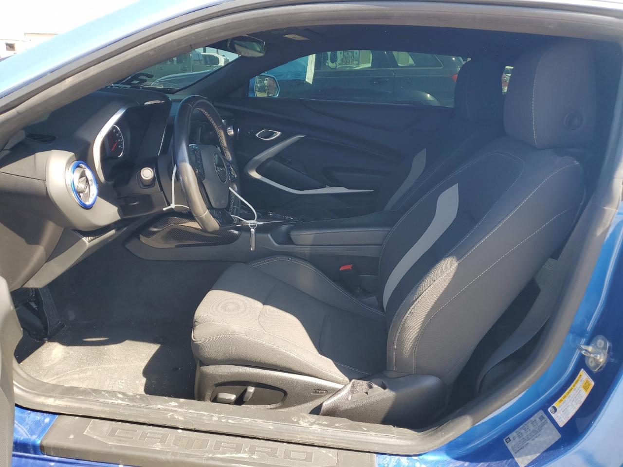 2018 Chevrolet Camaro - Image 7
