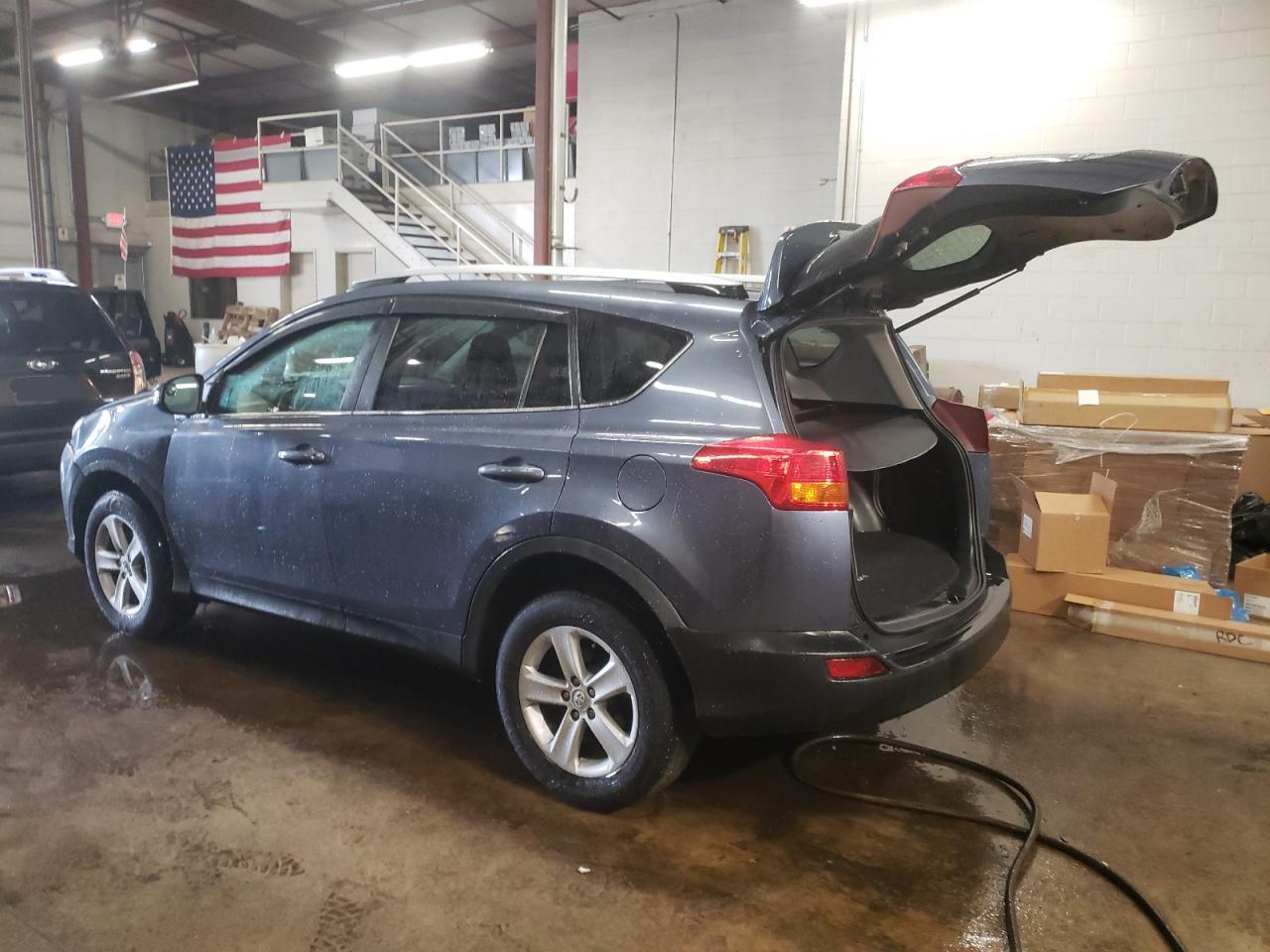 2014 Toyota RAV 4 - Image 2