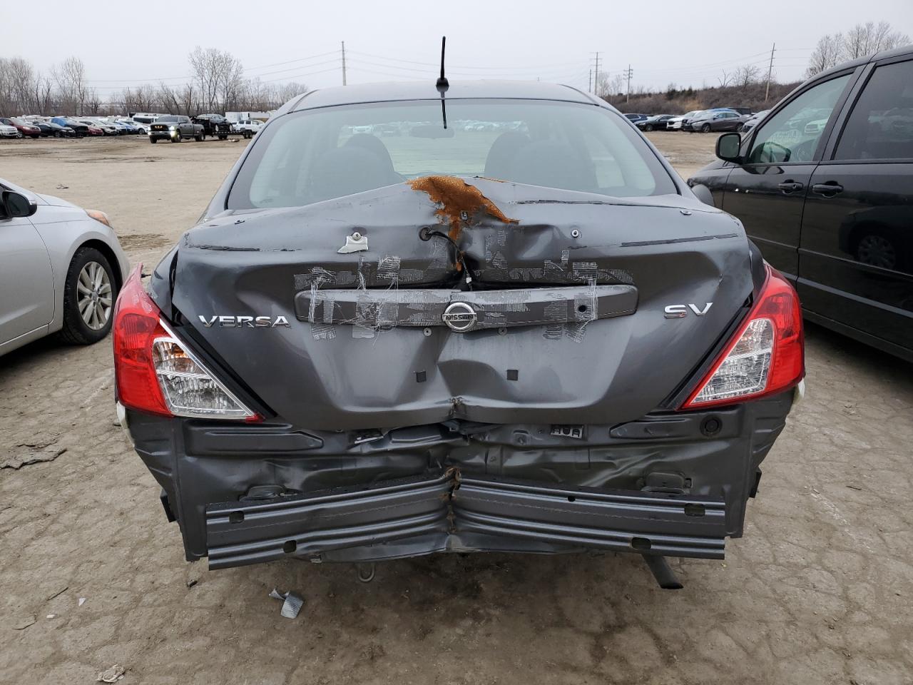 2017 Nissan Versa - Image 6