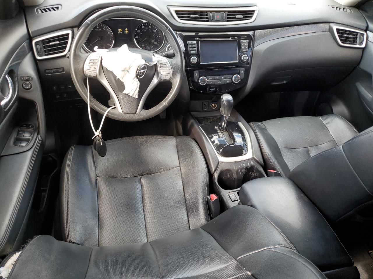2015 Nissan Rogue - Image 8