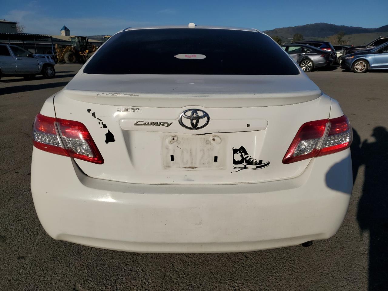2010 Toyota Camry - Image 6