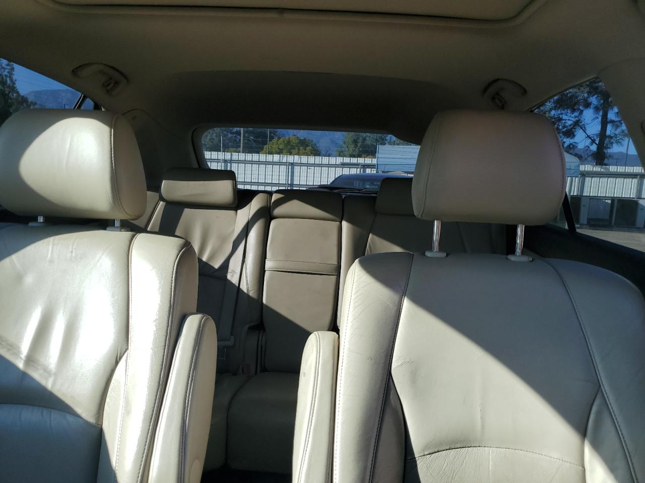 2004 Lexus RX - Image 10