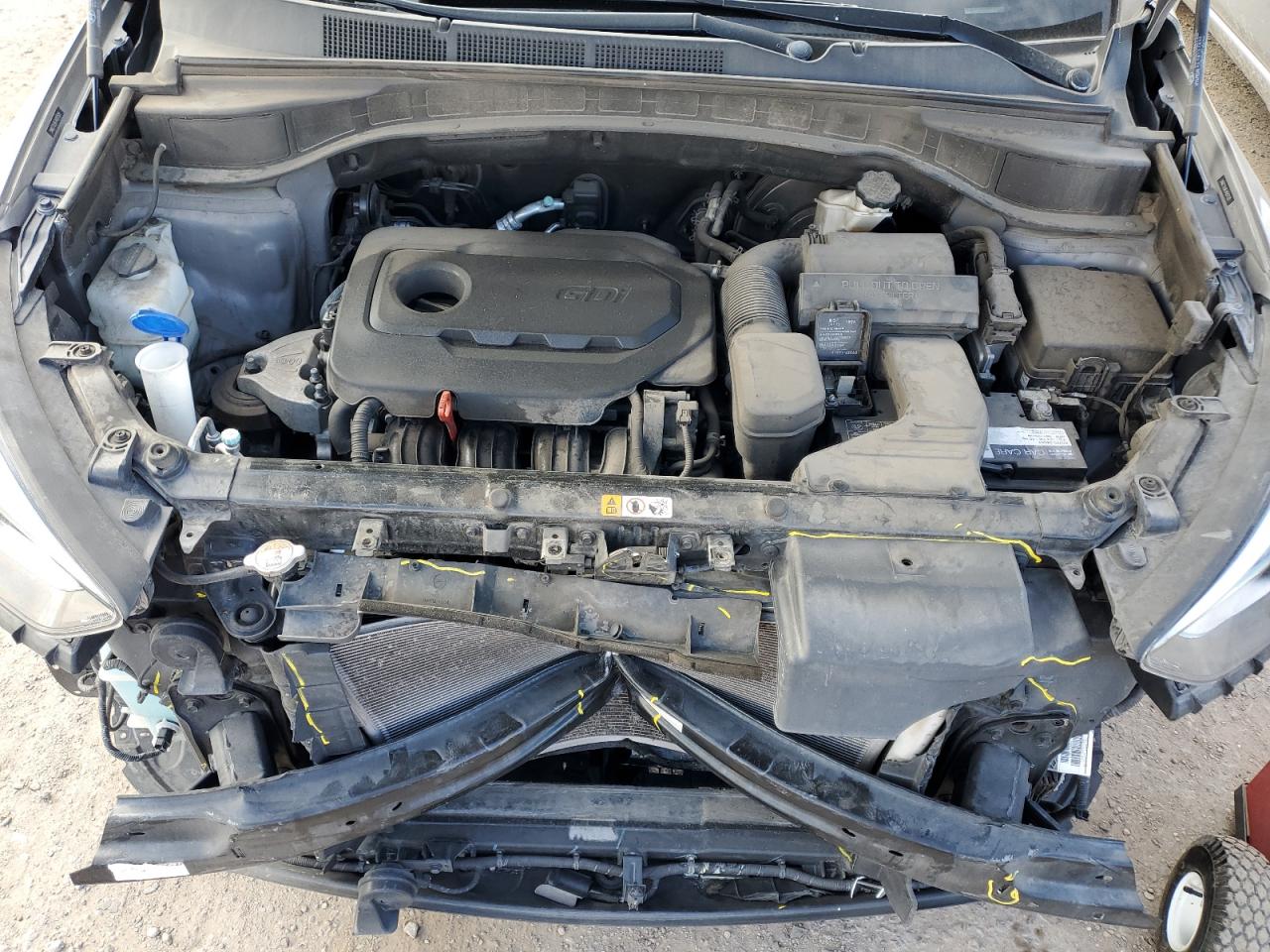 2018 Hyundai Santa Fe - Image 12