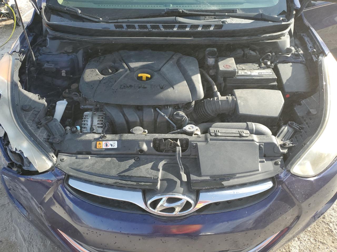 2013 Hyundai Elantra - Image 11