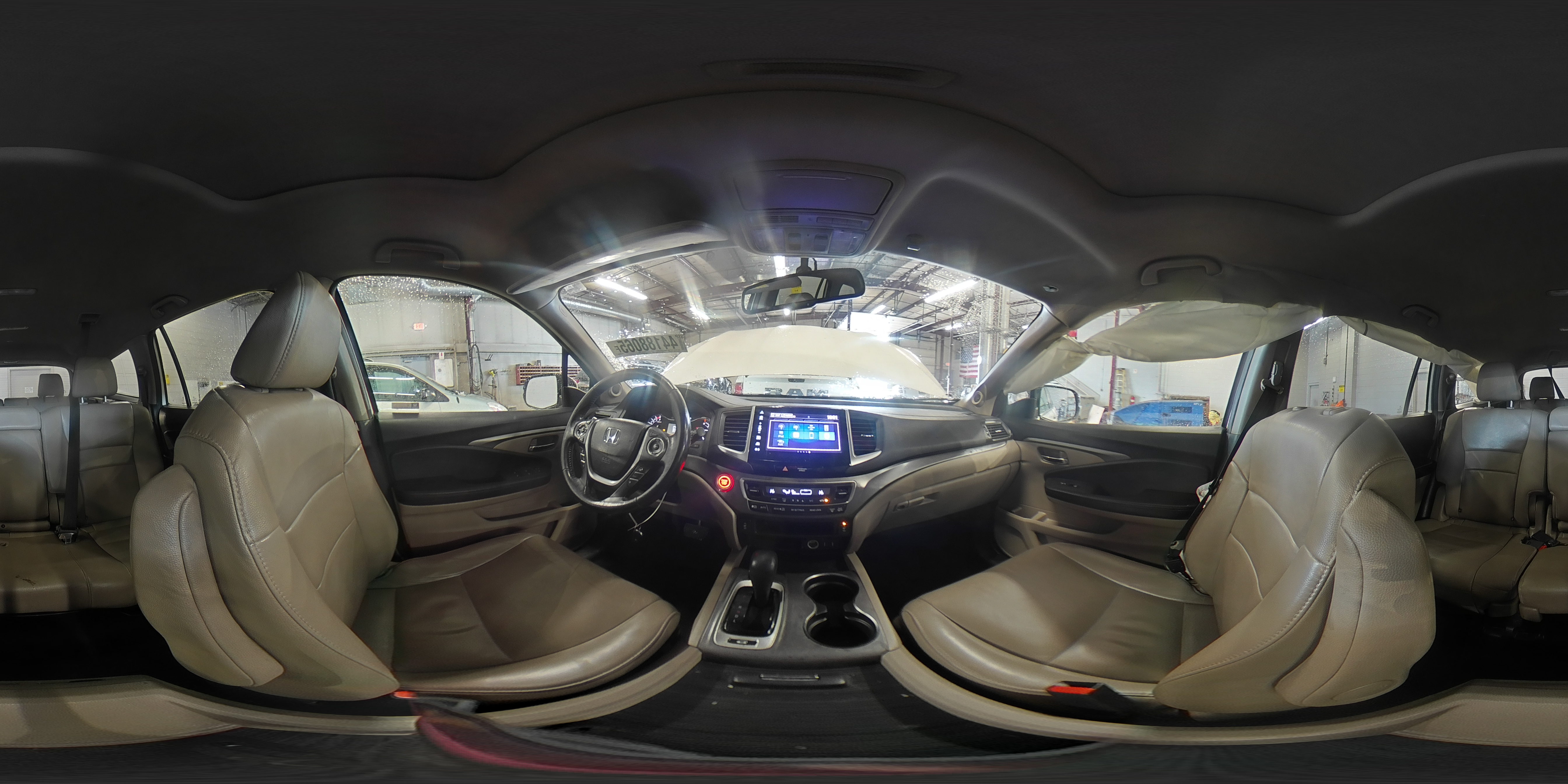 2018 Honda Pilot - Image 15