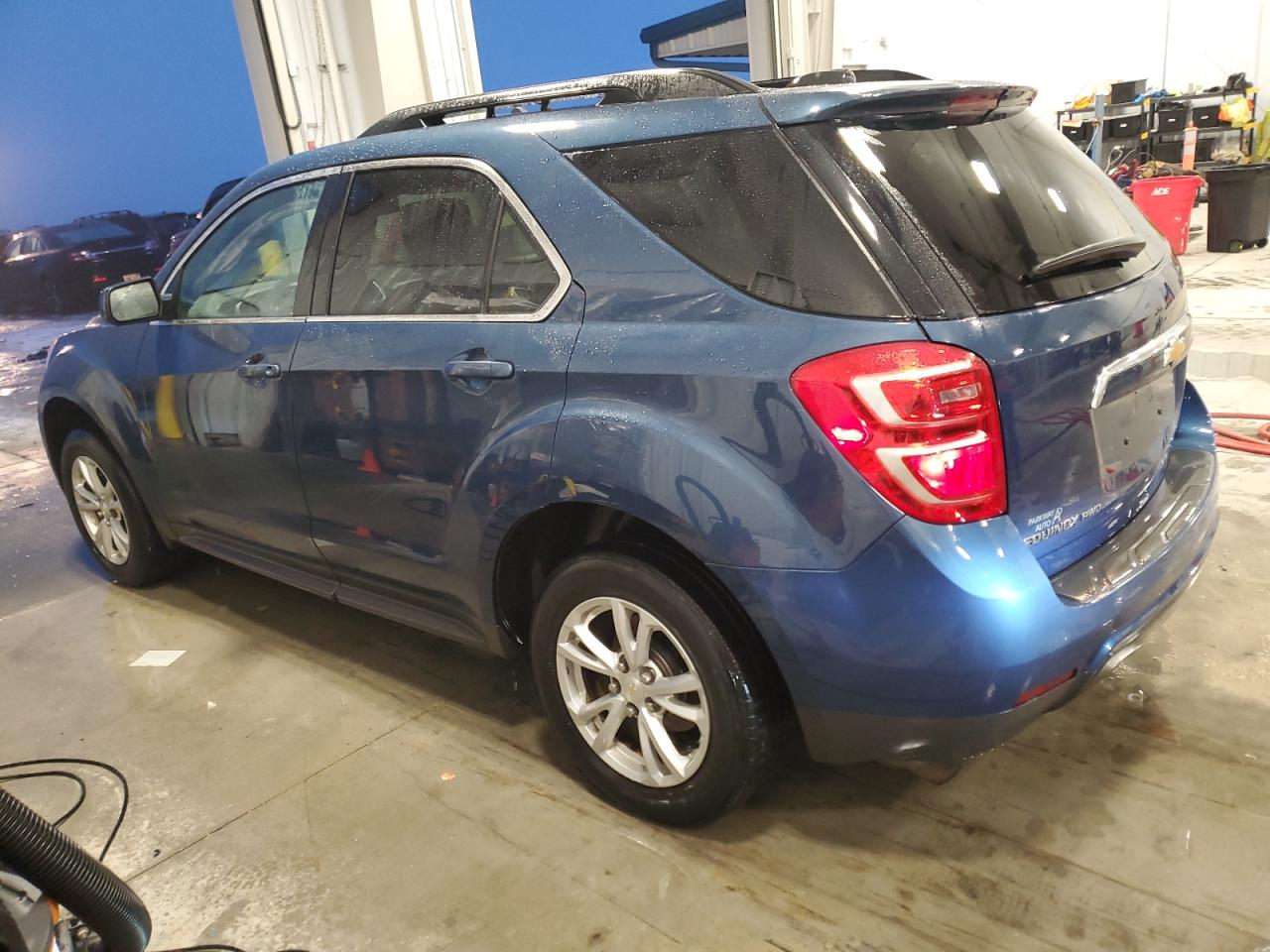 2017 Chevrolet Equinox - Image 2