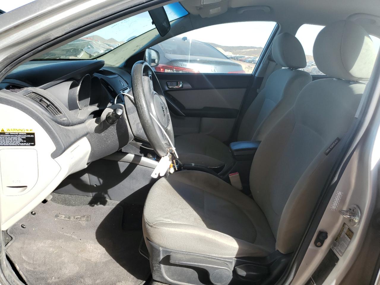 2013 Kia Forte - Image 7