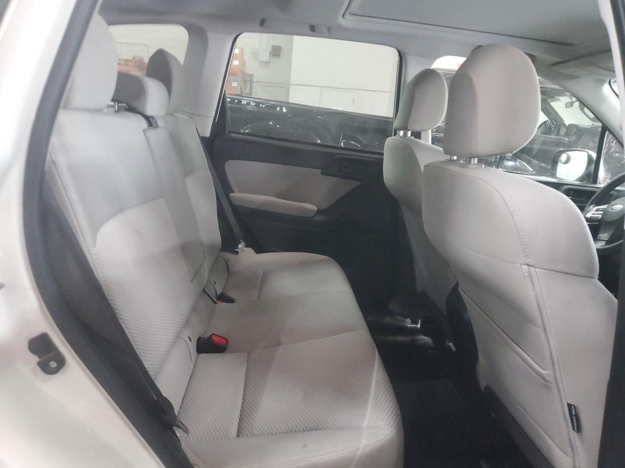 2015 Subaru Forester - Image 11