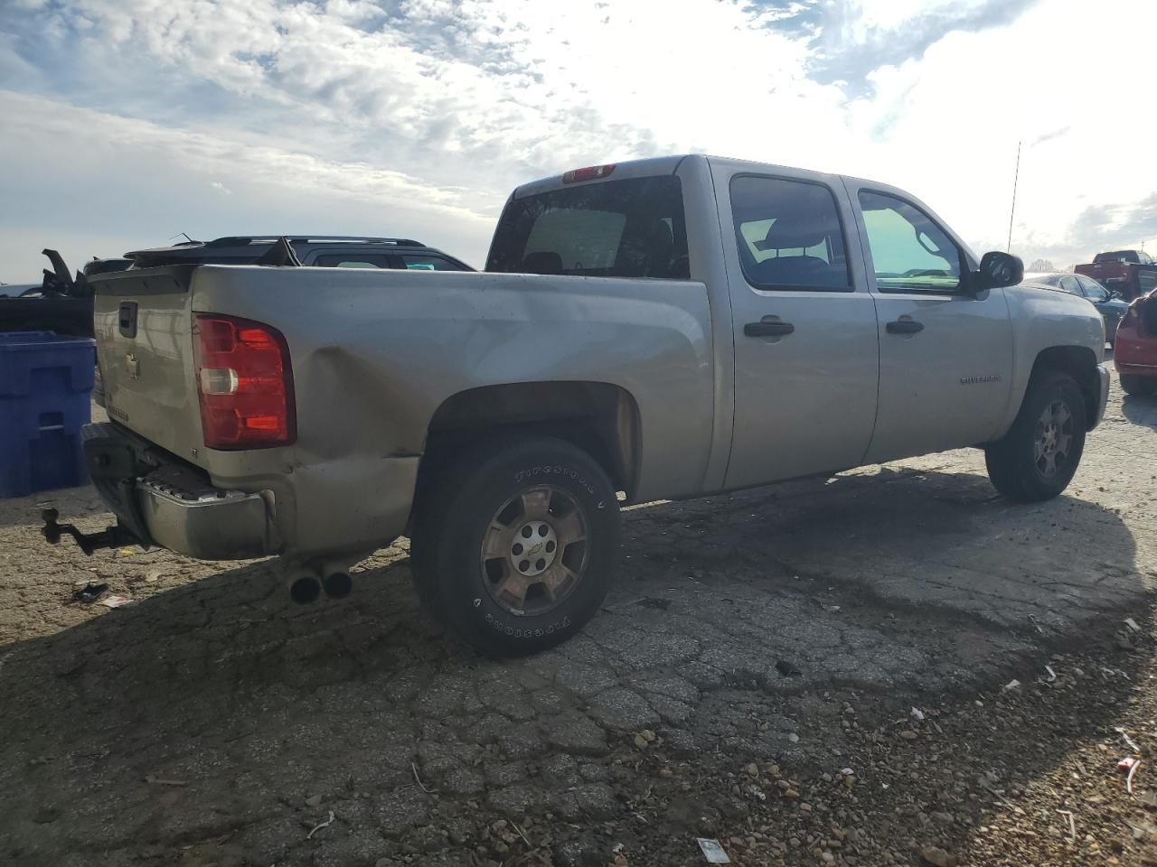 2008 Chevrolet Silverado - Image 3