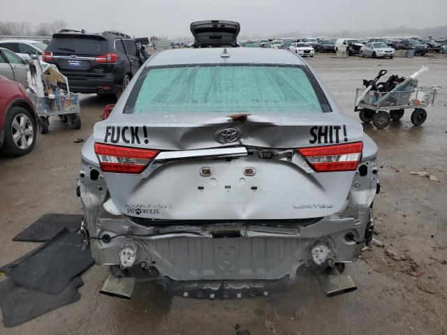 Sedans TOYOTA AVALON 2015 Srebrny