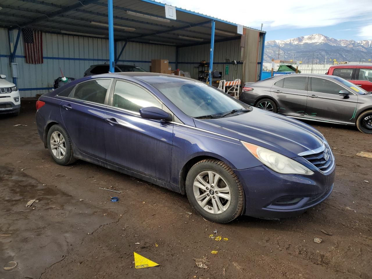 2011 Hyundai Sonata - Image 4