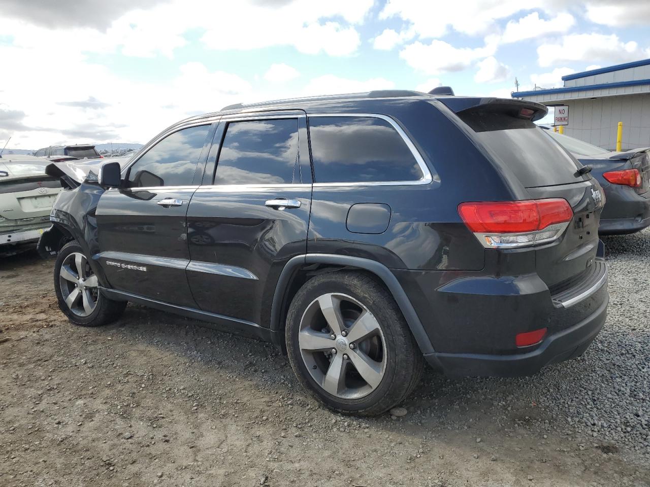 2015 Jeep Grand Cherokee - Image 2