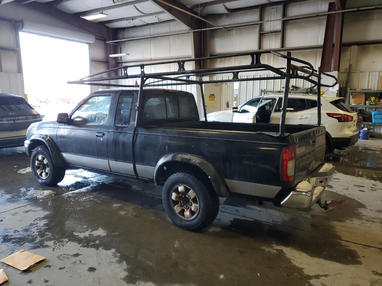 1998 Nissan Navara (Frontier) - Image 2