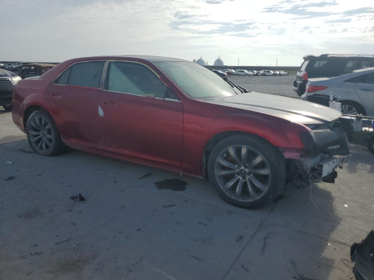 2014 Chrysler 300 - Image 4