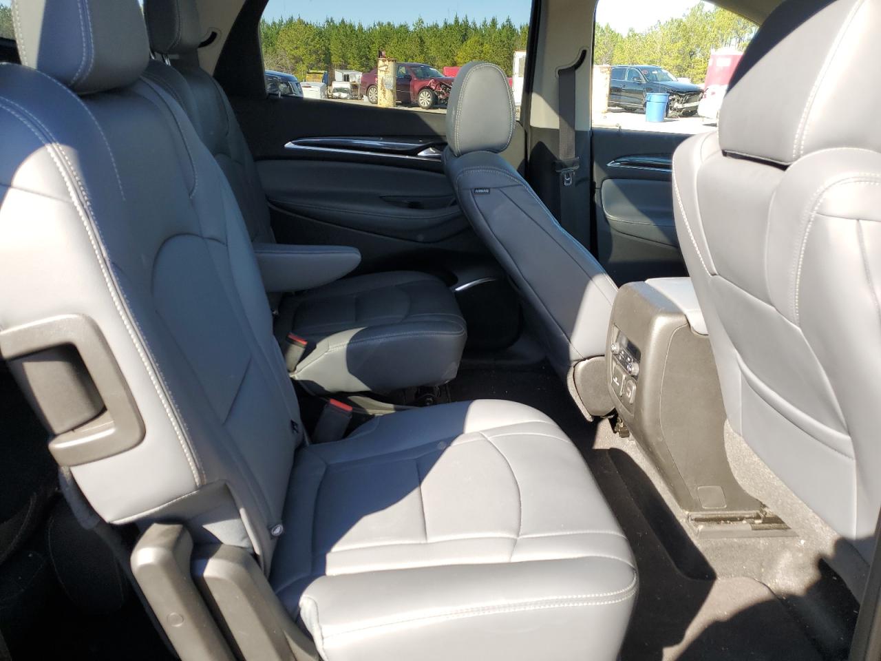 2018 Buick Enclave - Image 10