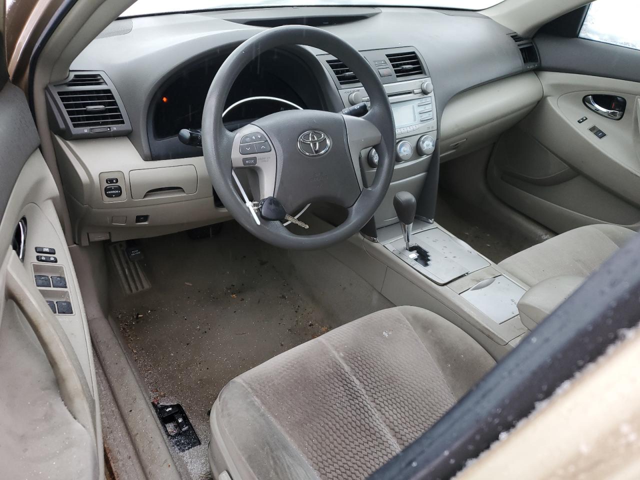 2011 Toyota Camry - Image 8
