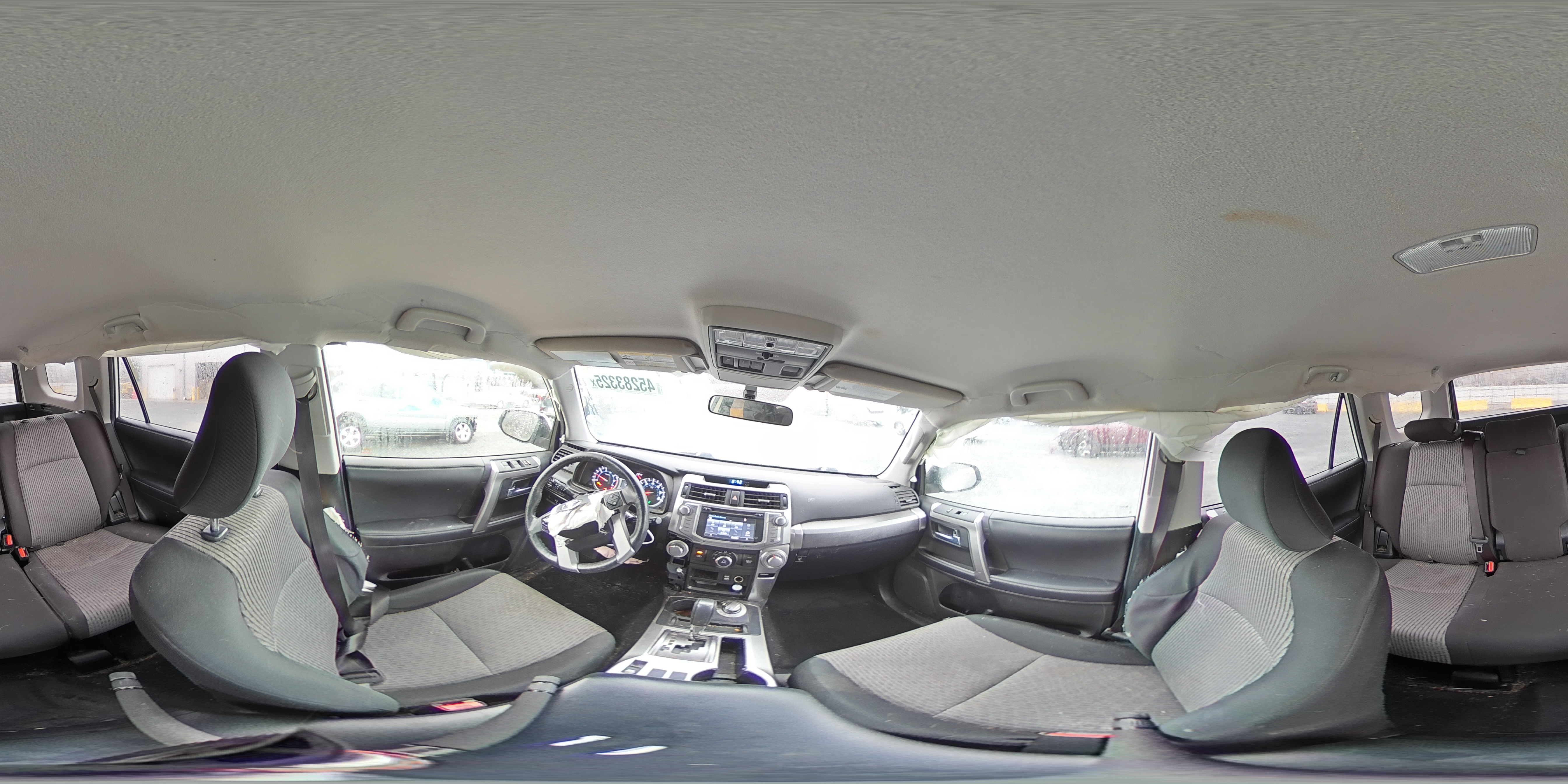 2018 Toyota 4Runner - Image 13