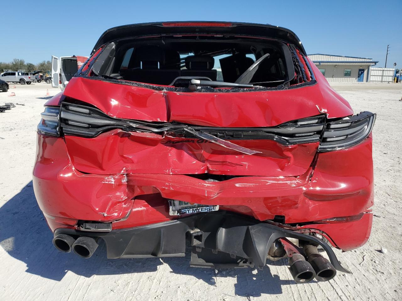 2021 Porsche Macan - Image 6