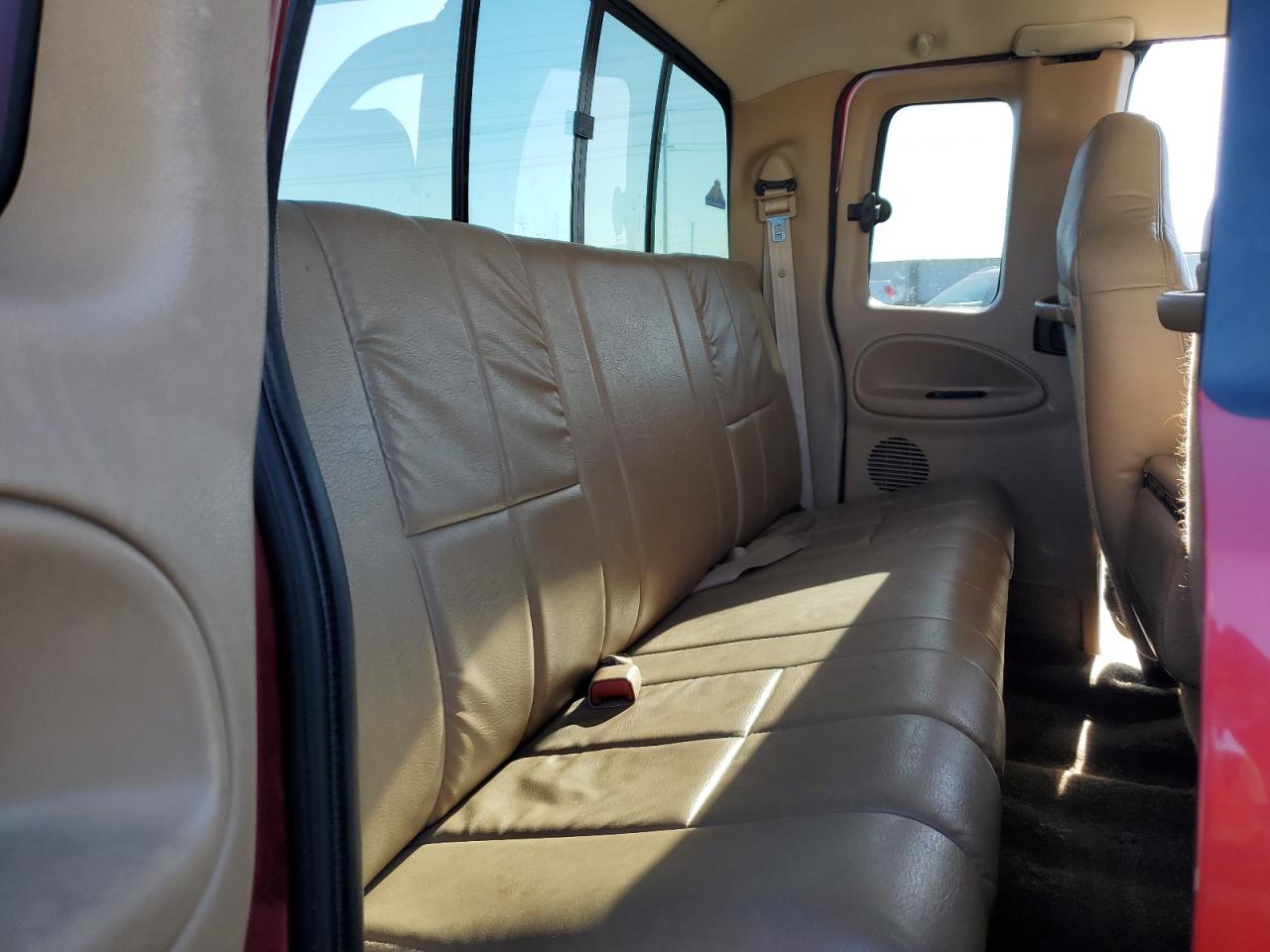 1998 Dodge RAM - Image 10