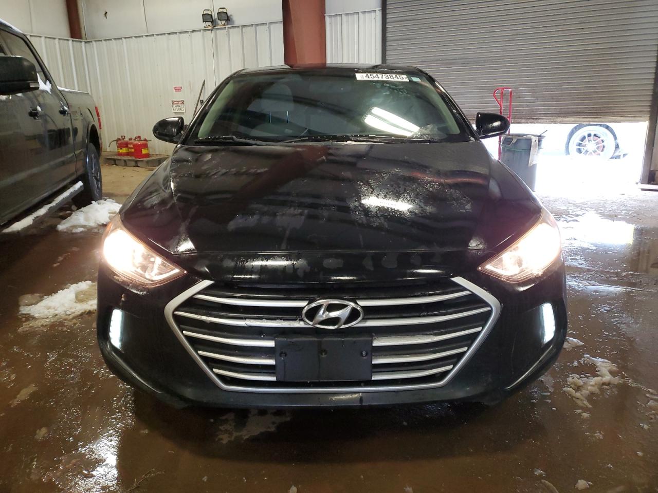 2017 Hyundai Elantra - Image 5