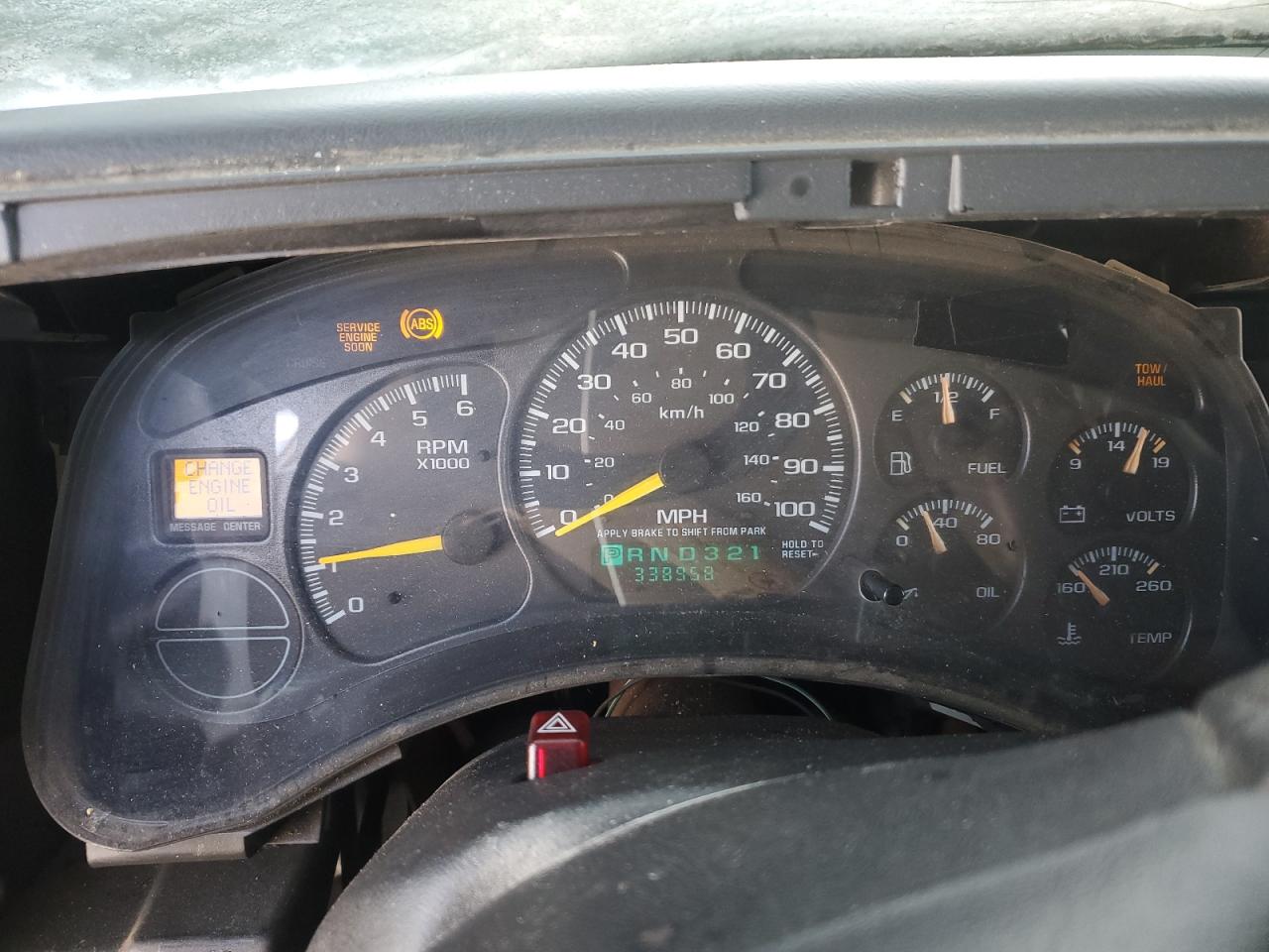2001 Chevrolet Tahoe - Image 9
