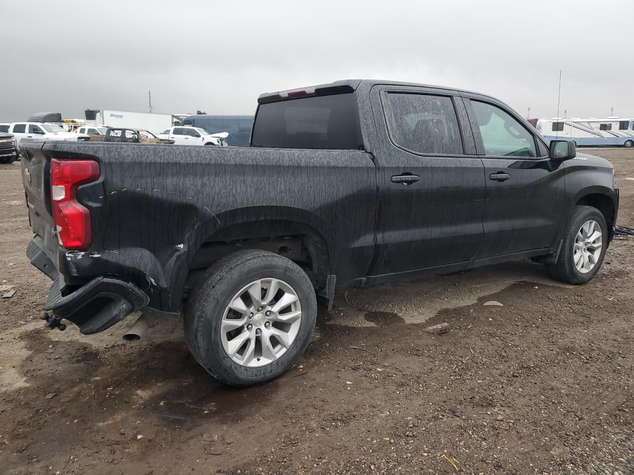 2022 Chevrolet Silverado - Image 3