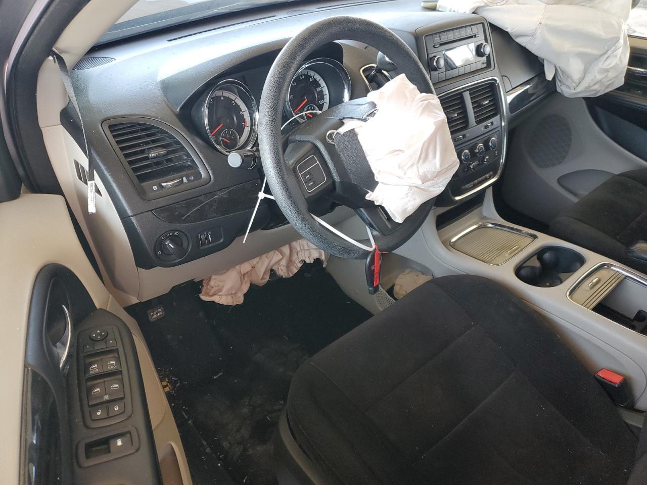 2013 Dodge Caravan - Image 8