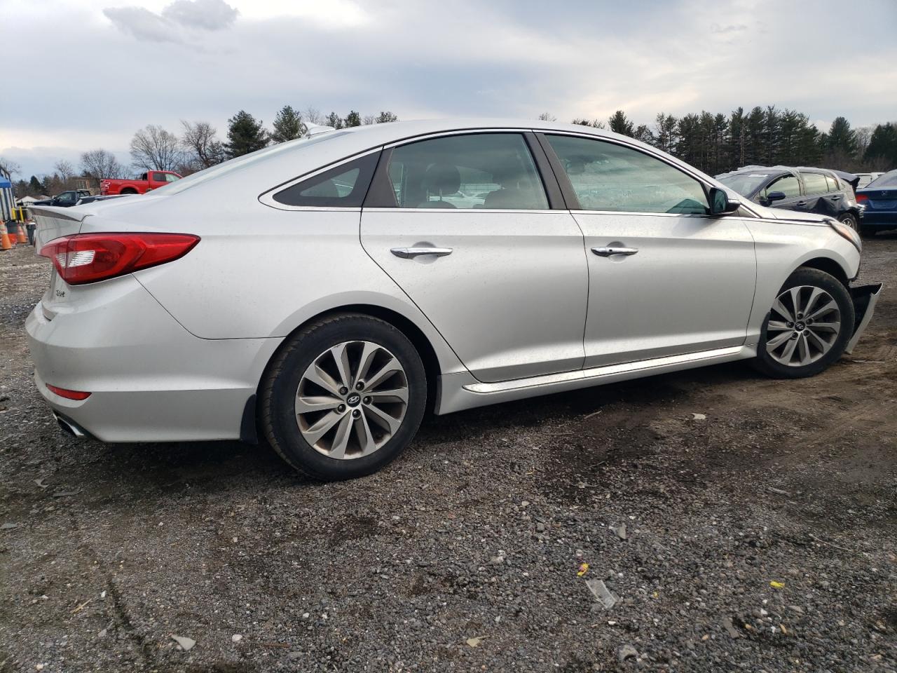 2015 Hyundai Sonata - Image 3