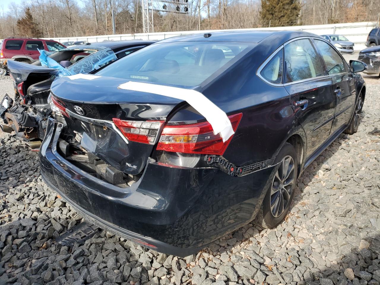 2017 Toyota Avalon - Image 3