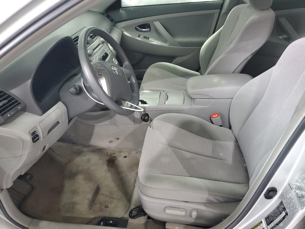 2010 Toyota Camry - Image 7