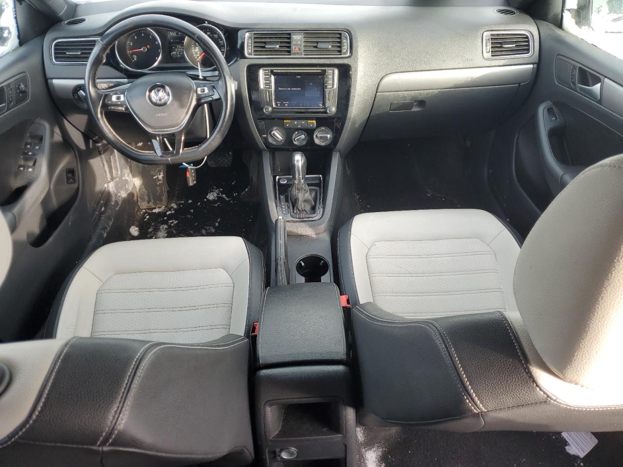 2016 Volkswagen Jetta - Image 8