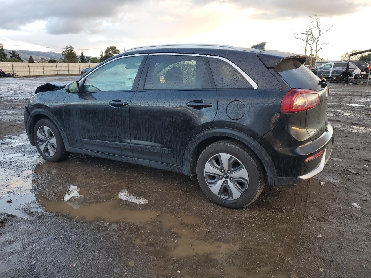 2019 Kia Niro - Image 2