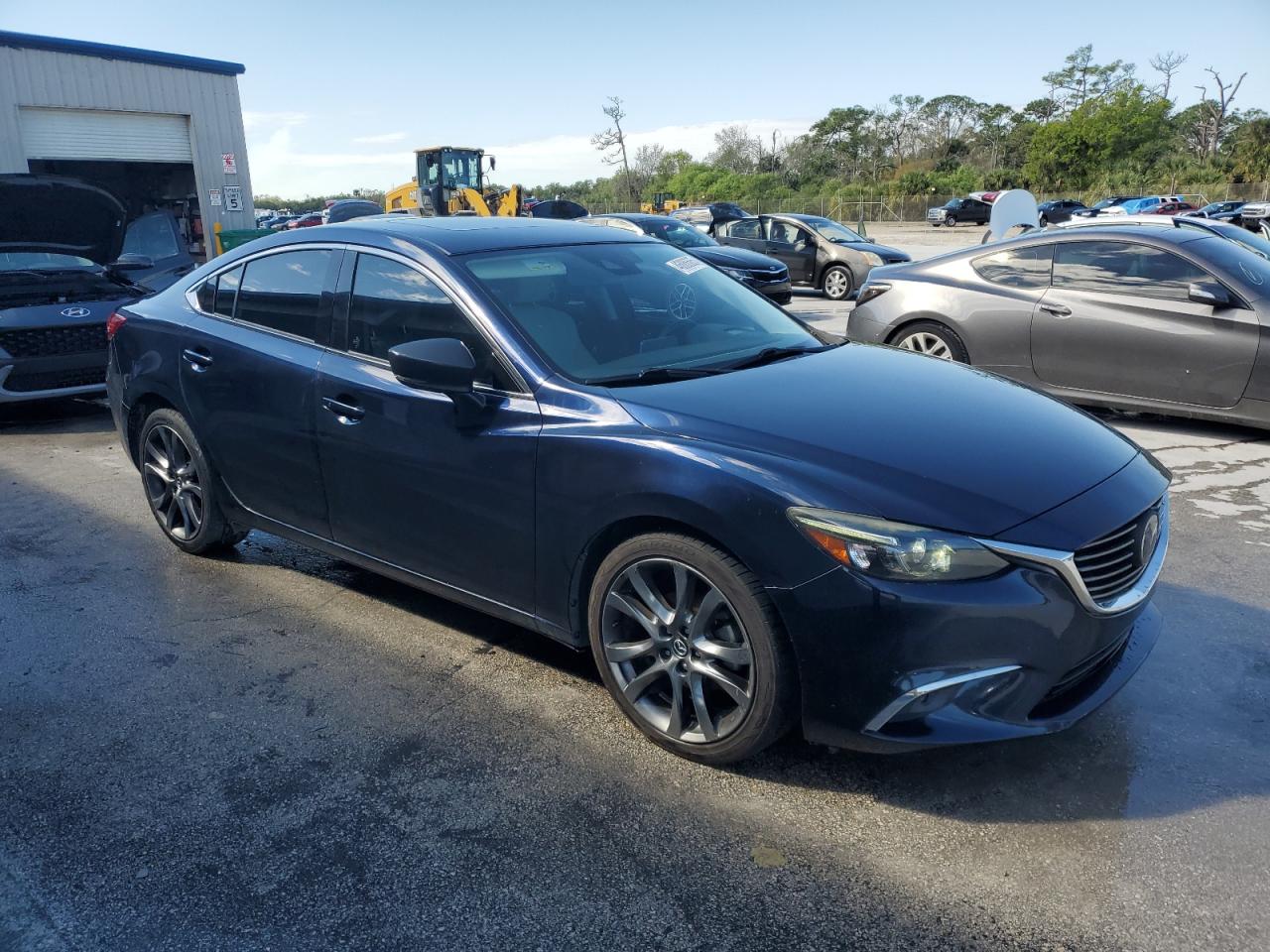 2017 Mazda 6 - Image 4