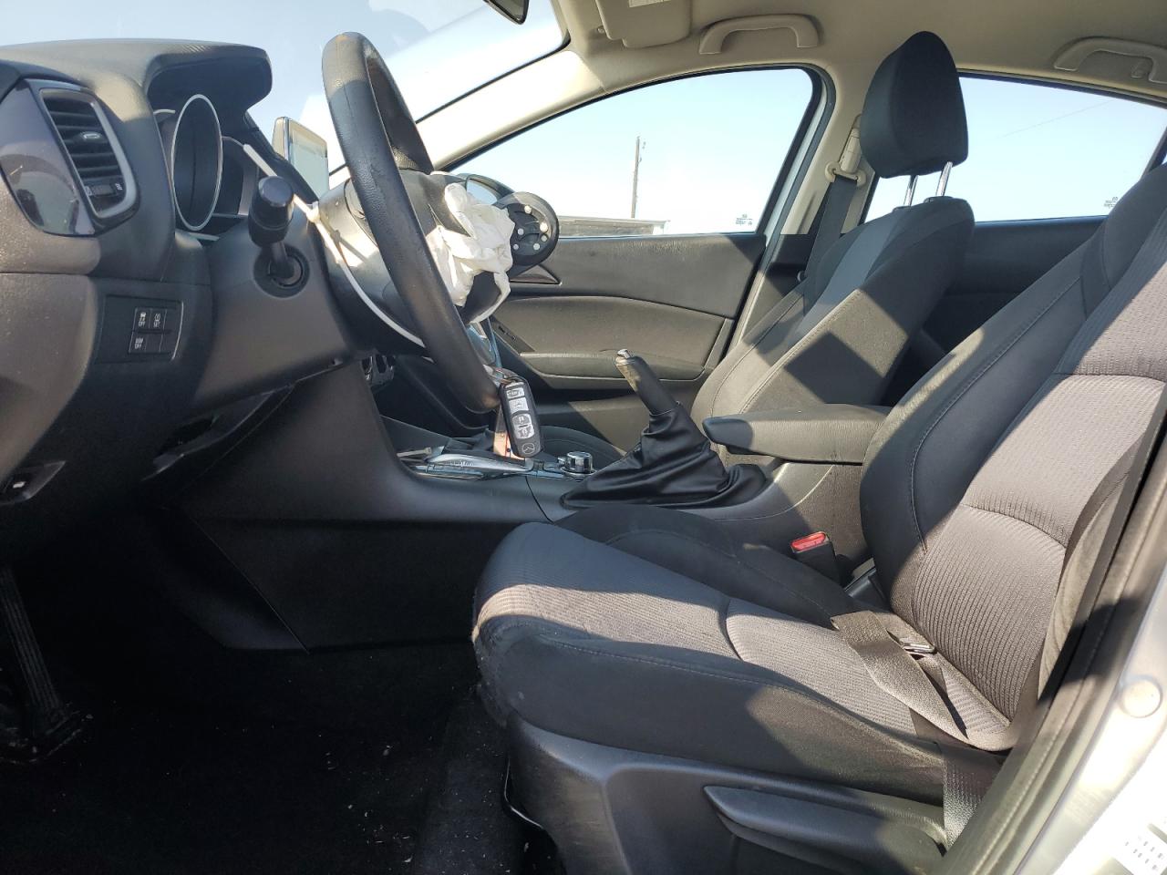 2016 Mazda 3 - Image 7