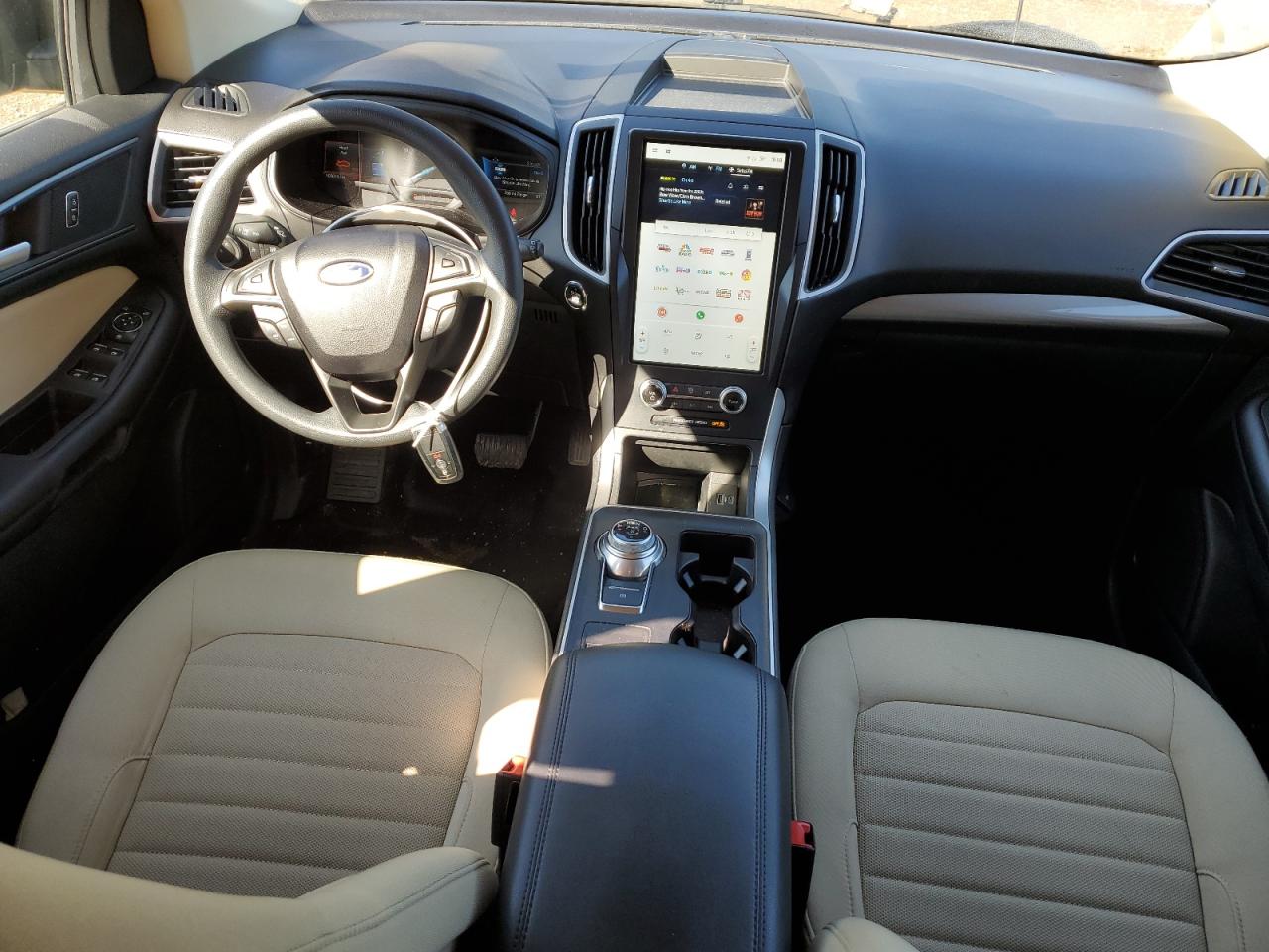 2023 Ford Edge - Image 8