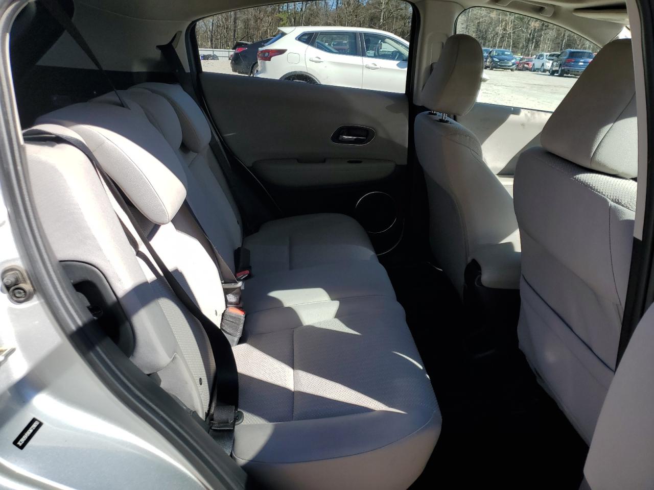 2016 Honda HR-V - Image 11