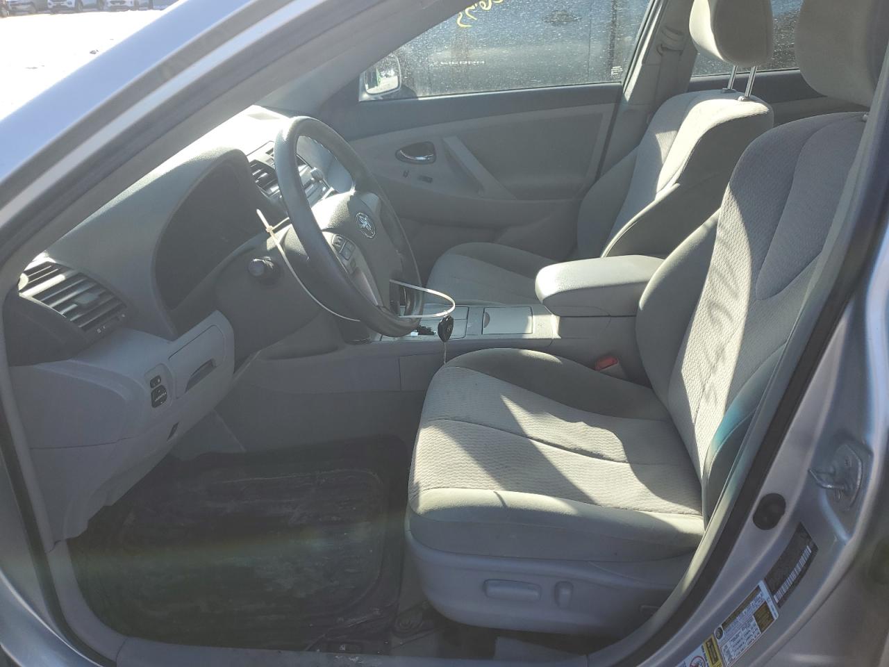 2010 Toyota Camry - Image 7