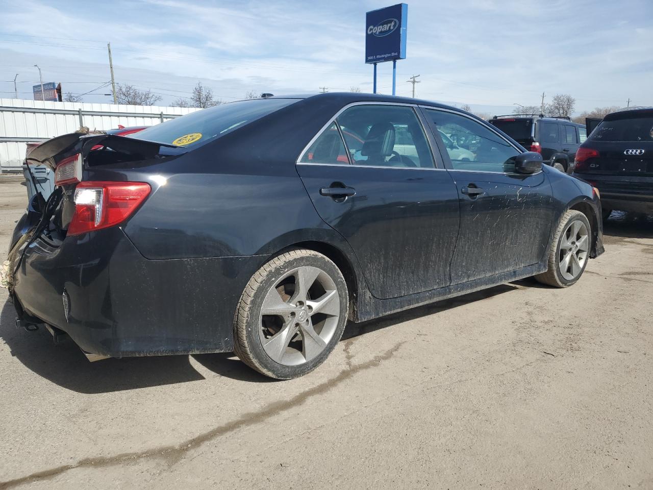 2014 Toyota Camry - Image 3