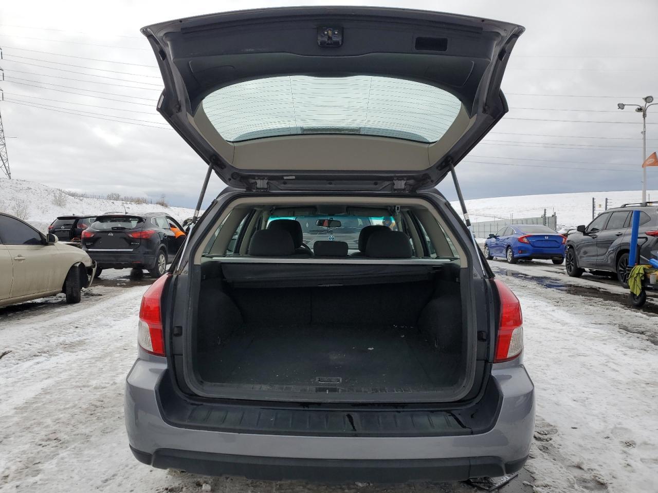 2008 Subaru Outback - Image 6