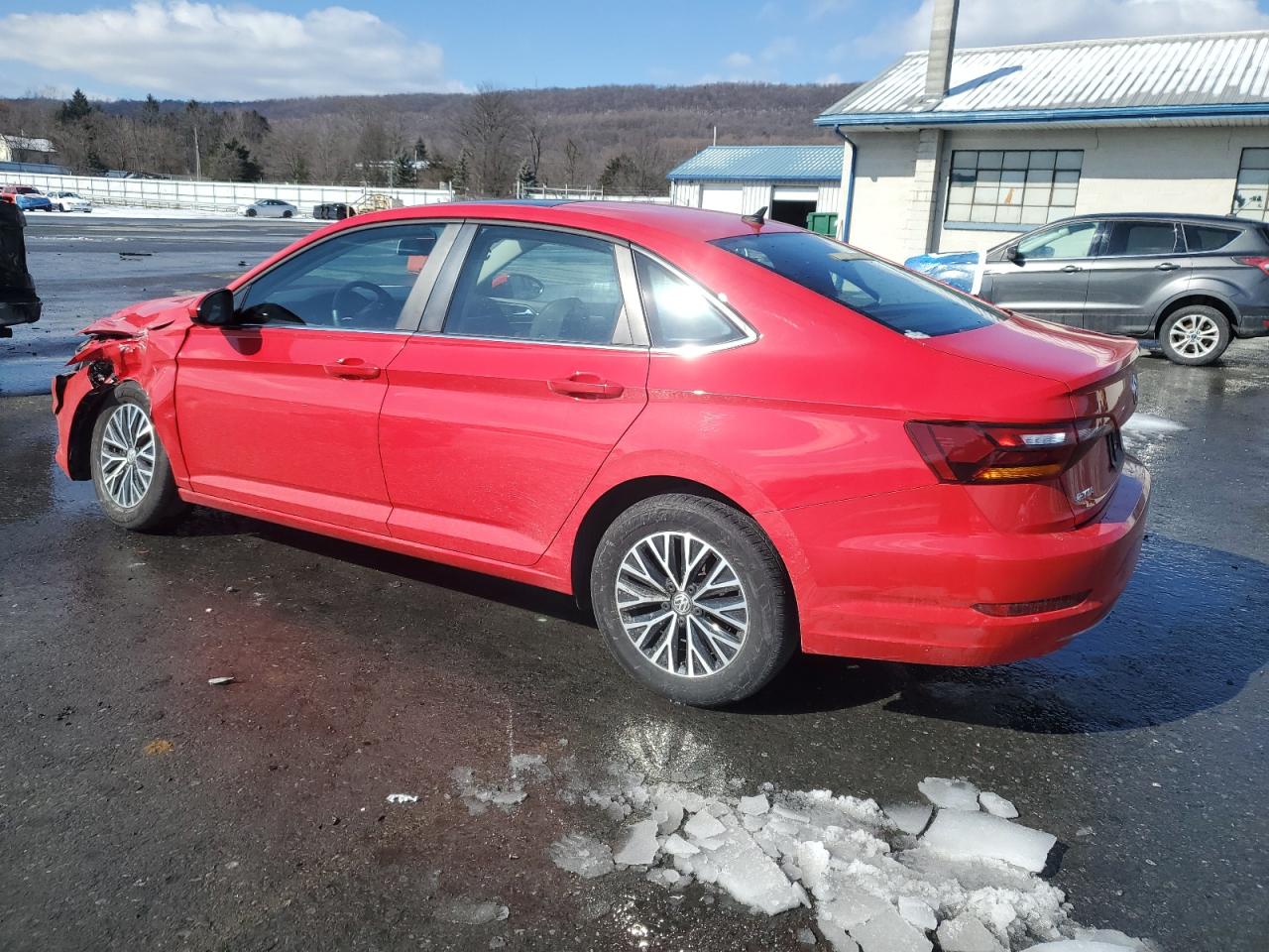2019 Volkswagen Jetta - Image 2