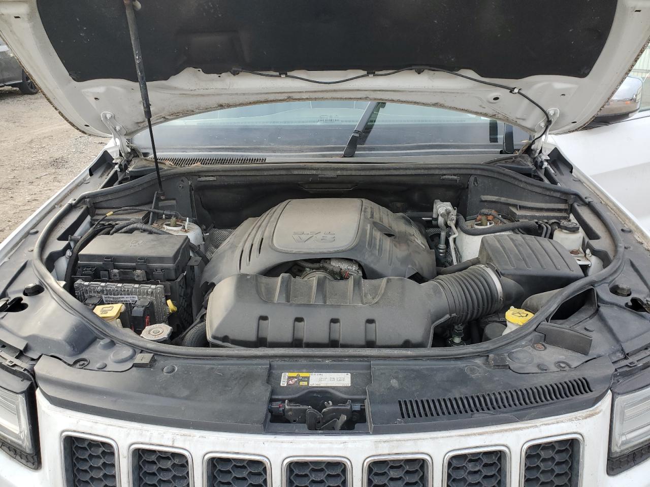 2014 Jeep Grand Cherokee - Image 14